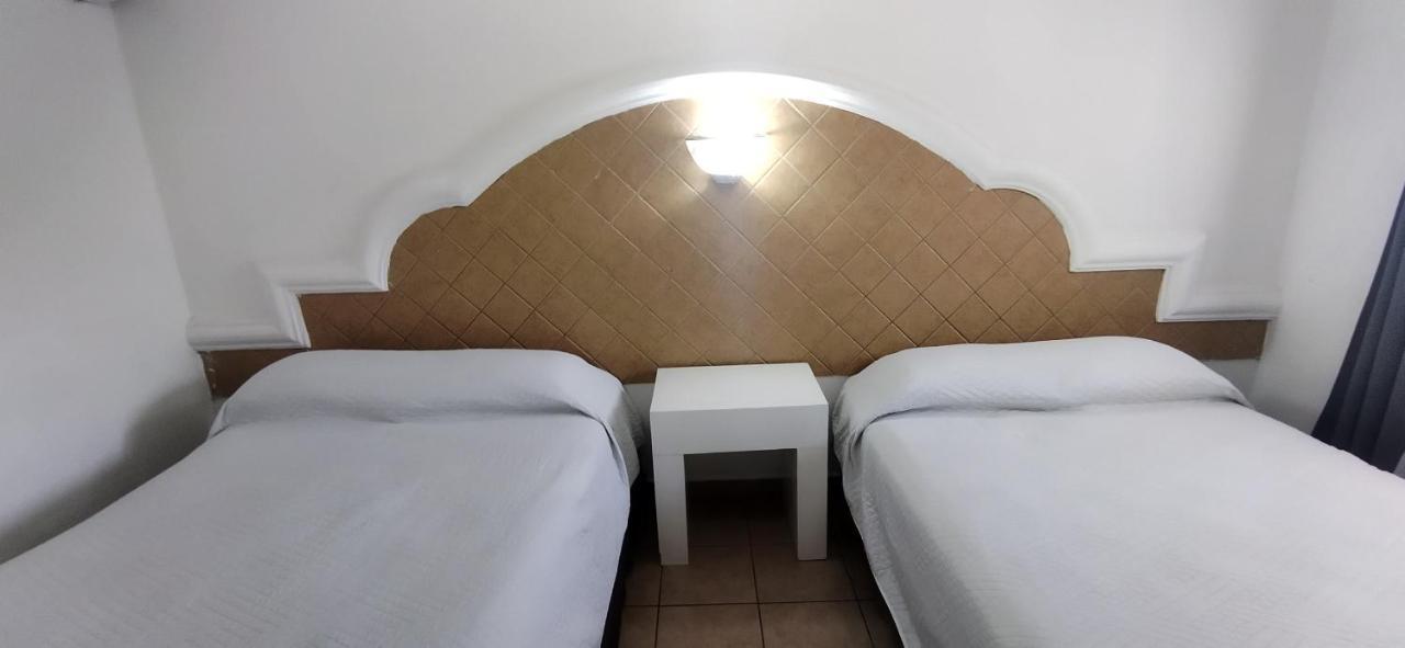 Hotel Casa Blanca Heroica Caborca Eksteriør billede